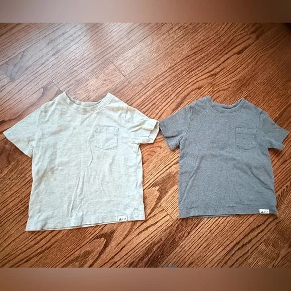 GAP Kids Short Sleeve Tees - Gray, Dark Gray, Navy - Size 2t - Picture 2 of 6